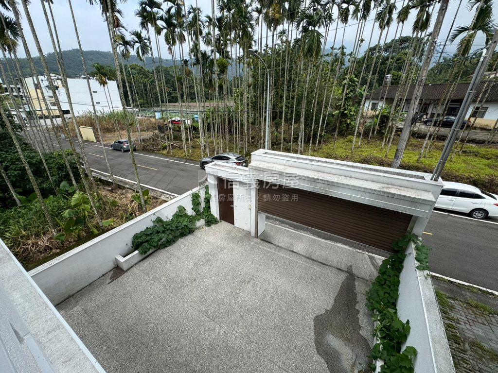 鹿谷大地坪雙車別墅房屋室內格局與周邊環境