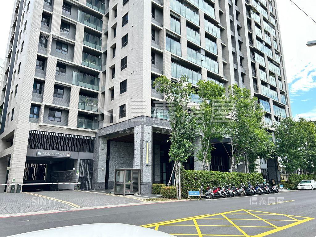 美美綠都心三房附平車房屋室內格局與周邊環境