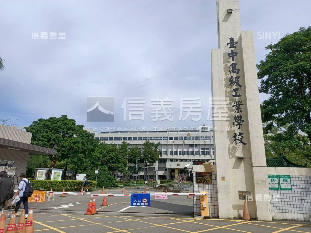 美美綠都心三房附平車房屋室內格局與周邊環境