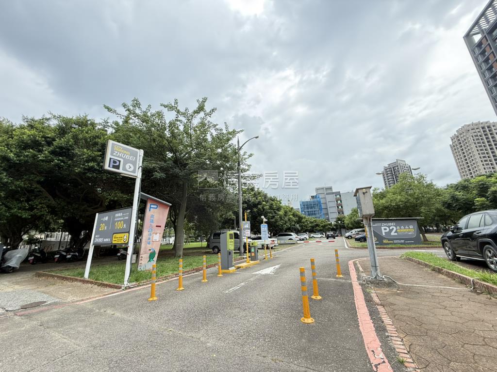 專任高鐵區富宇愛溫馨美屋房屋室內格局與周邊環境