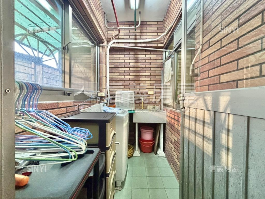 花天錦地●傳家寶寬敞三房房屋室內格局與周邊環境