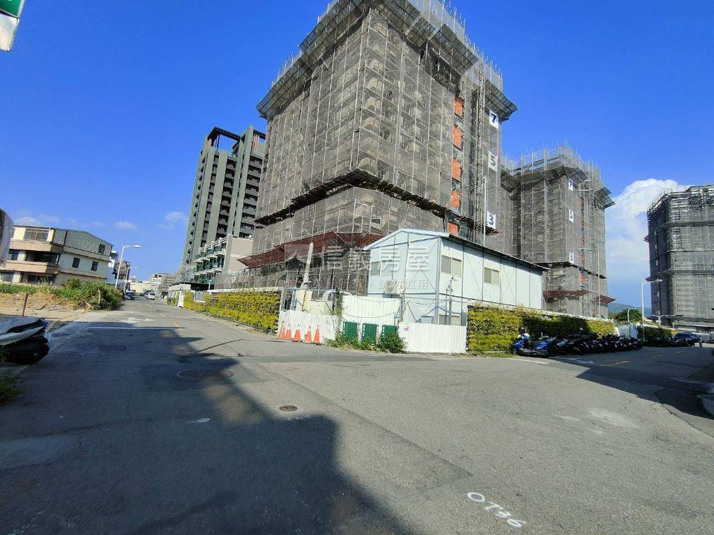澍景莊園三房雙平車房屋室內格局與周邊環境
