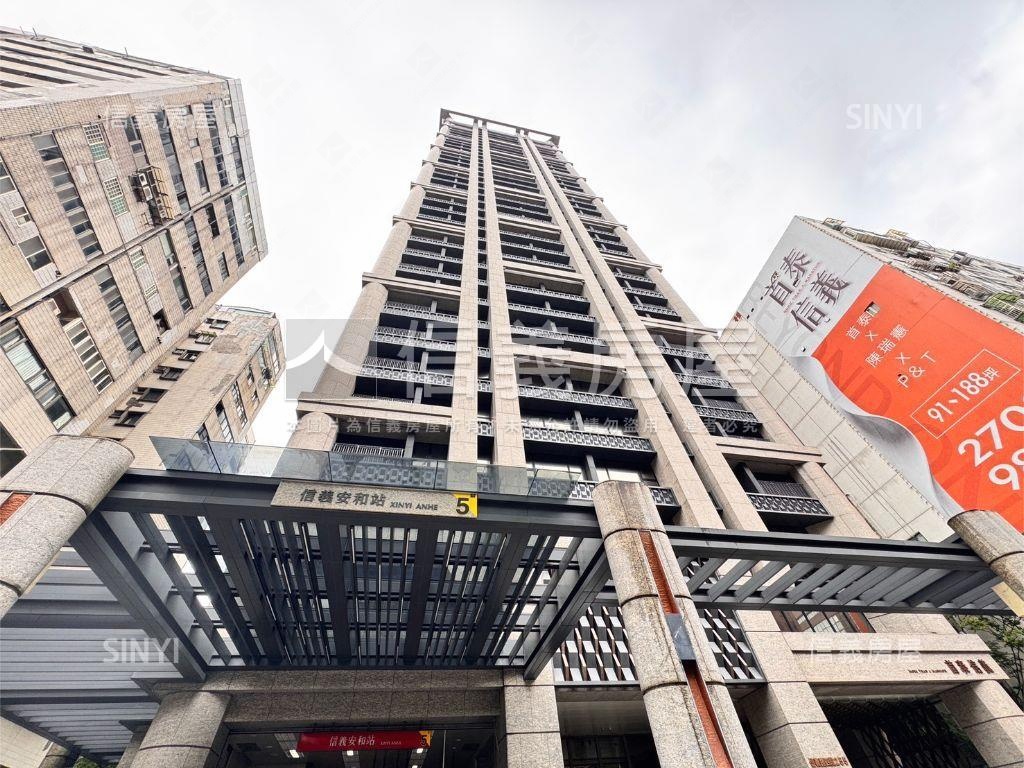 謄本商用獨棟大面寬店面房屋室內格局與周邊環境