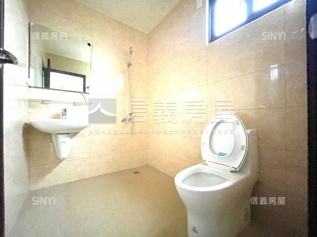 東區全新電梯別墅房屋室內格局與周邊環境