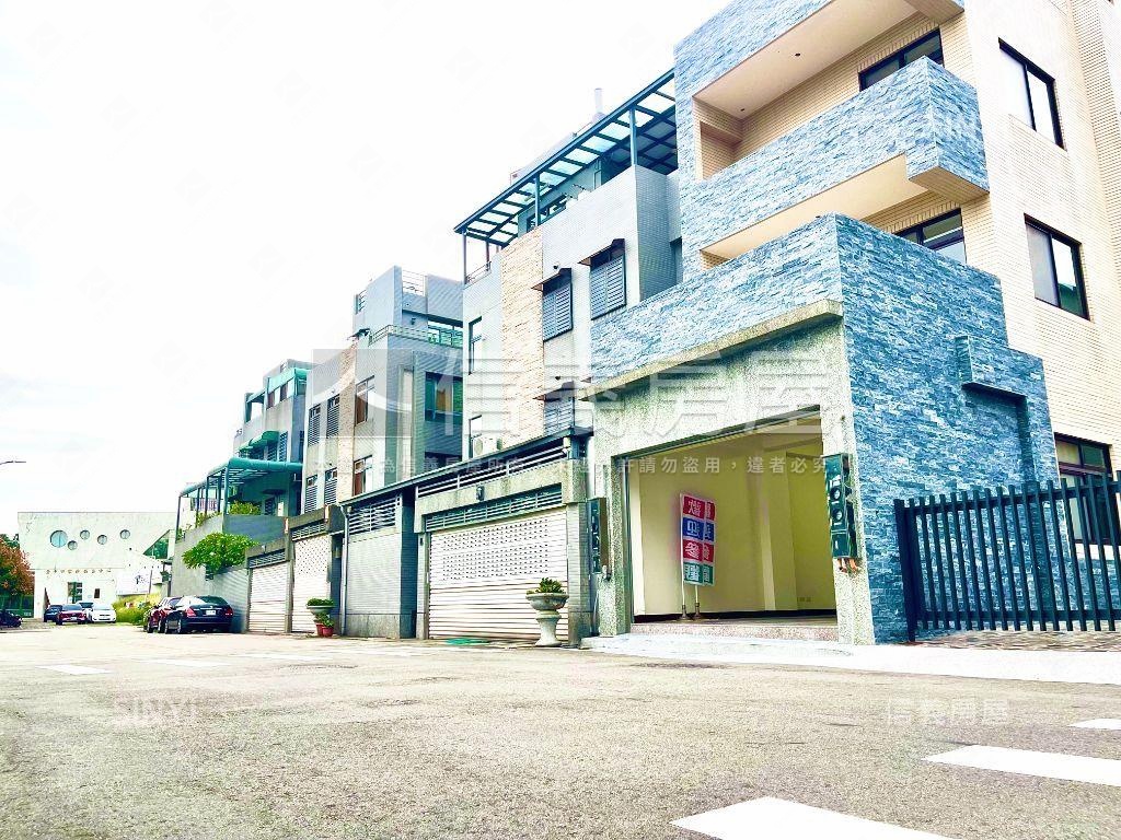 東區全新電梯別墅房屋室內格局與周邊環境