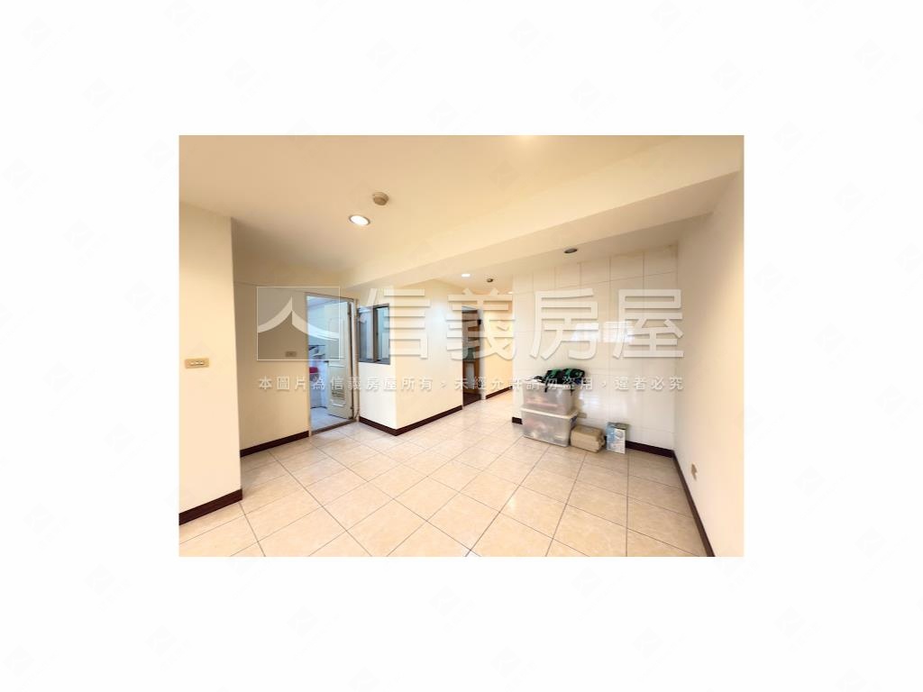 綠蓮莊面公園景觀三房車位房屋室內格局與周邊環境