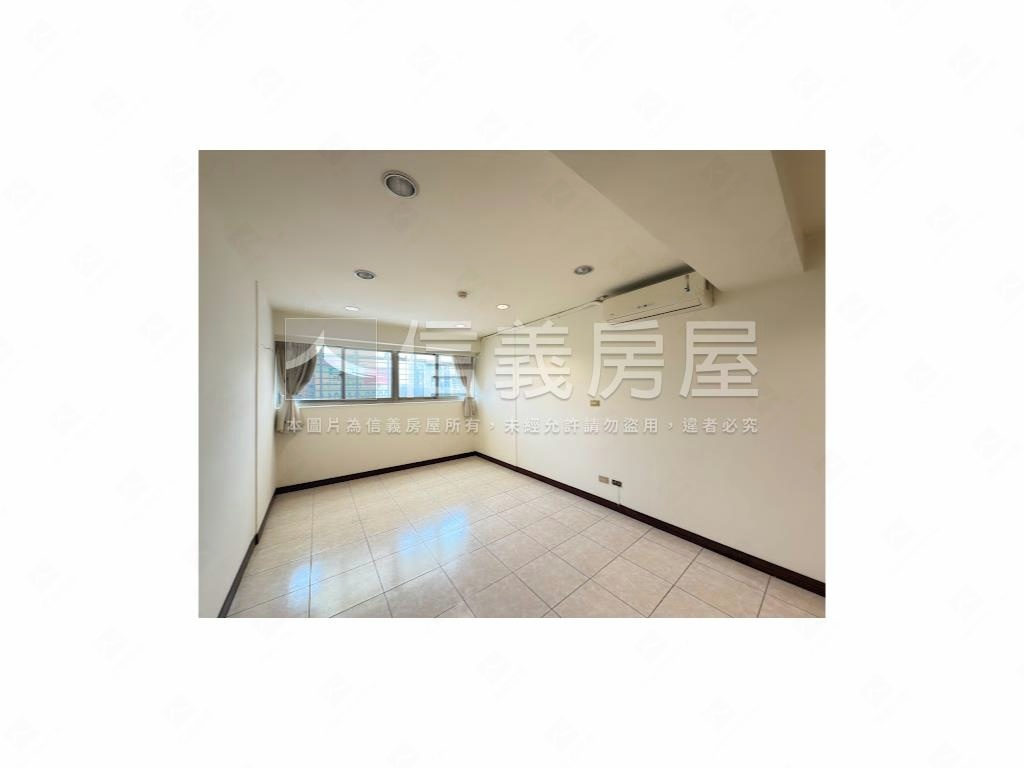 綠蓮莊面公園景觀三房車位房屋室內格局與周邊環境