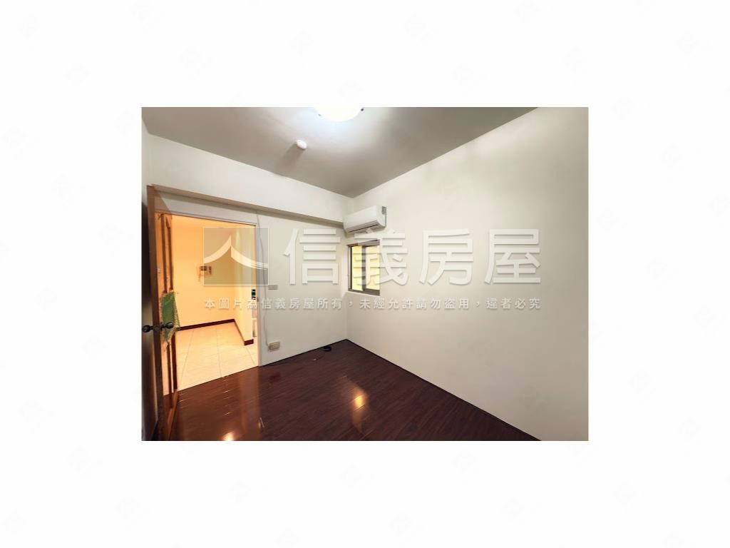 綠蓮莊面公園景觀三房車位房屋室內格局與周邊環境