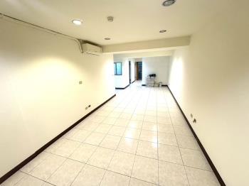 綠蓮莊面公園景觀三房車位