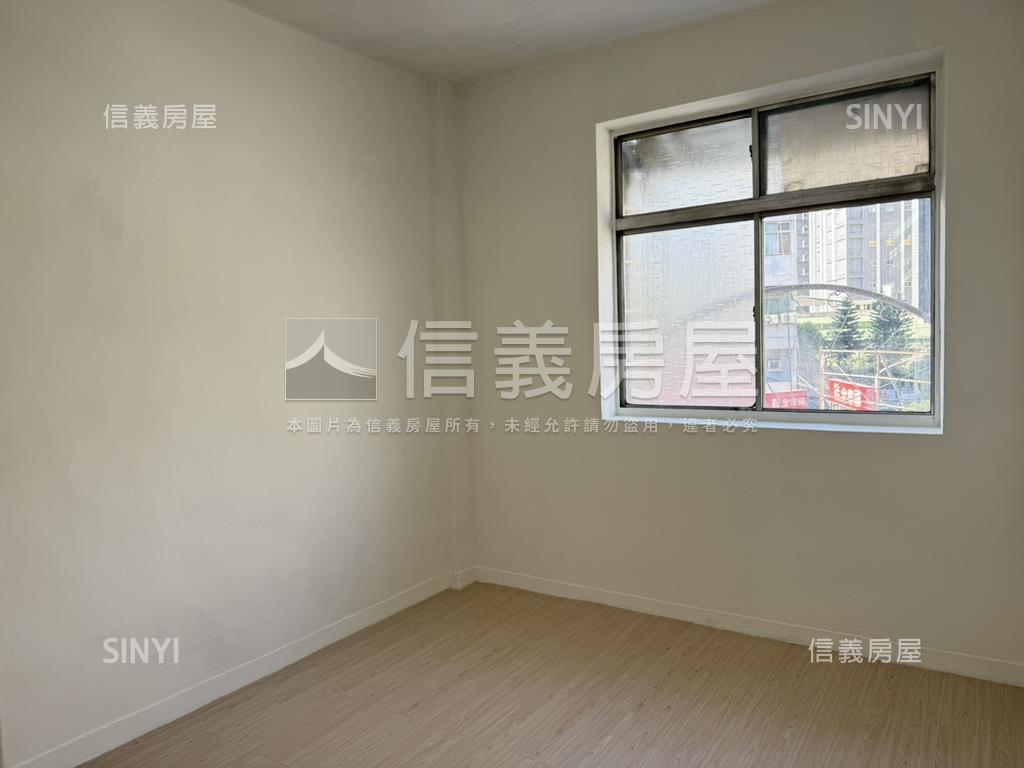 全新整理方正三房房屋室內格局與周邊環境