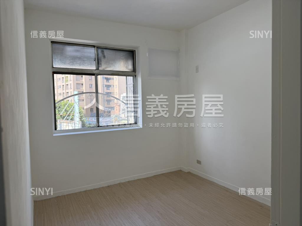 全新整理方正三房房屋室內格局與周邊環境