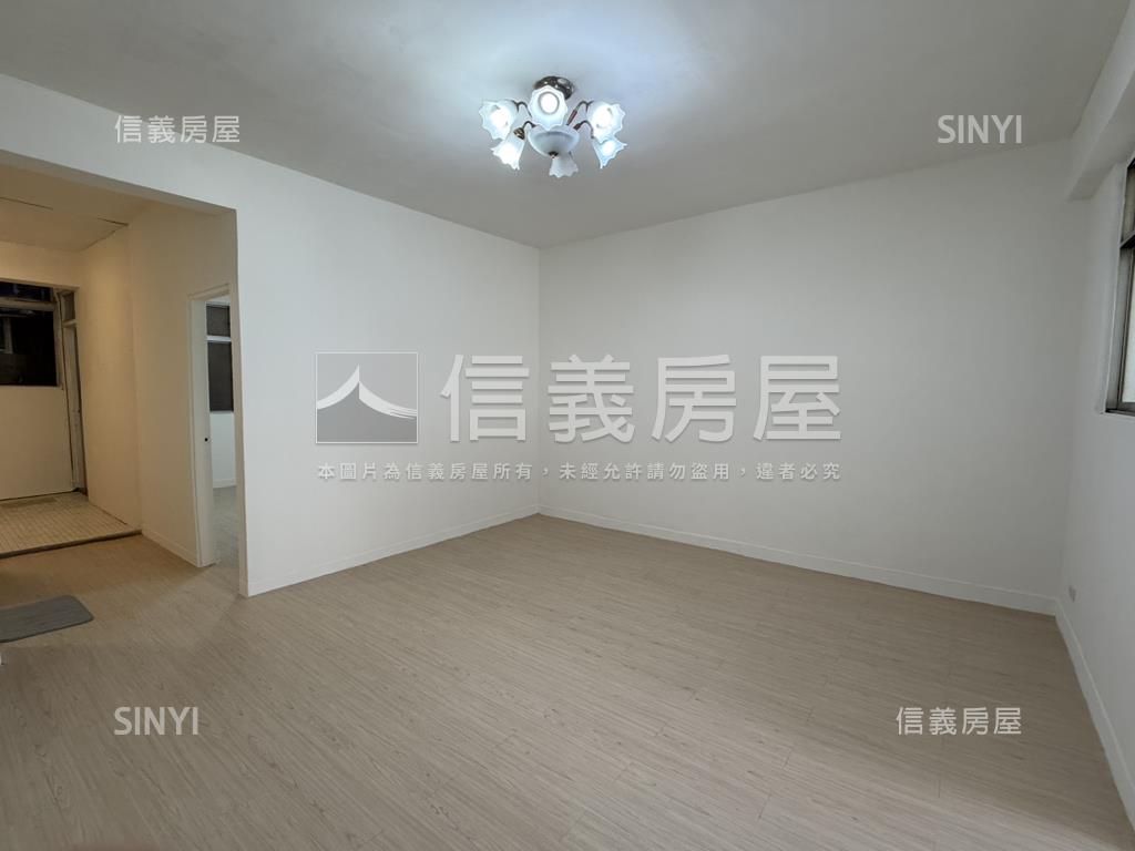 全新整理方正三房房屋室內格局與周邊環境