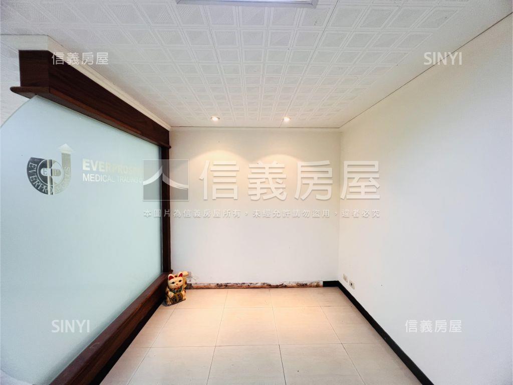 美校一樓邊間美寓房屋室內格局與周邊環境
