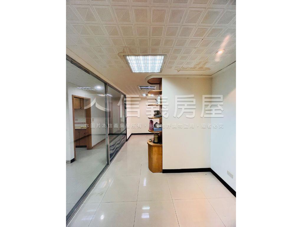 美校一樓邊間美寓房屋室內格局與周邊環境