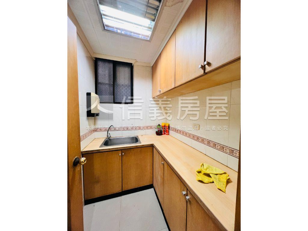 美校一樓邊間美寓房屋室內格局與周邊環境