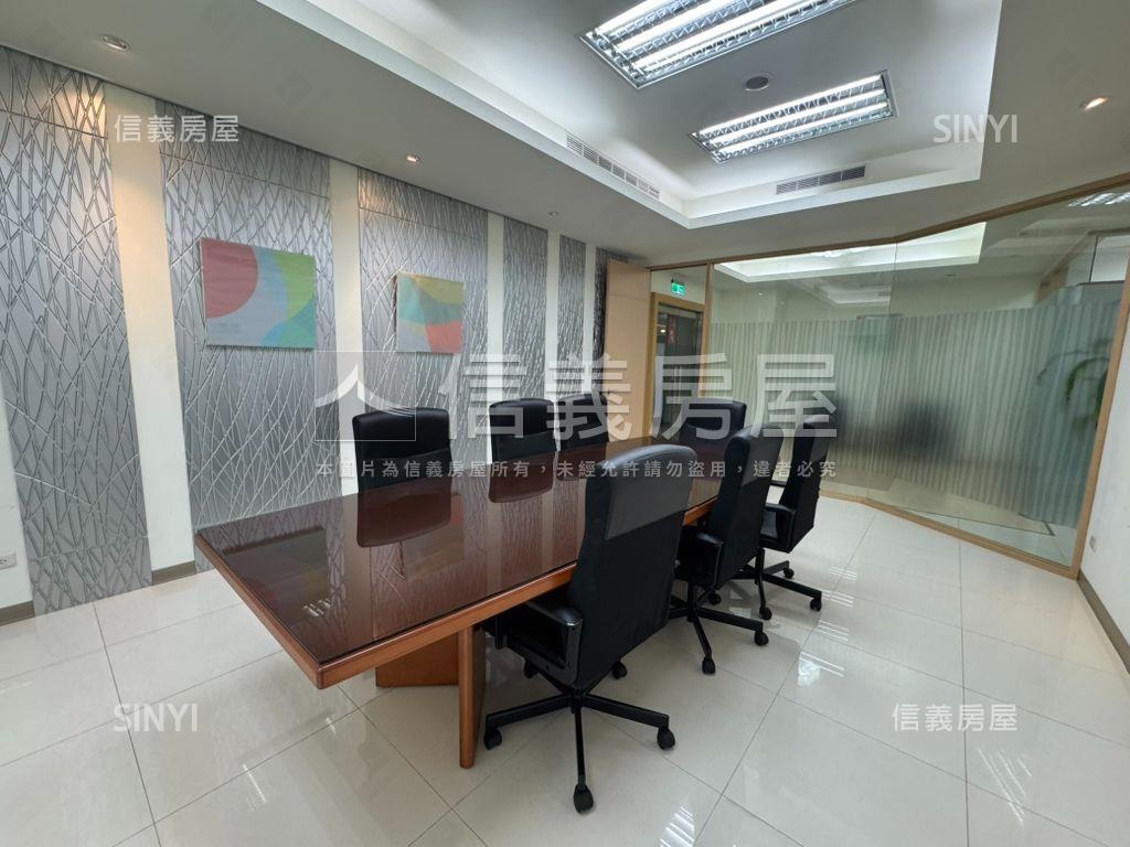 約克辦公室房屋室內格局與周邊環境