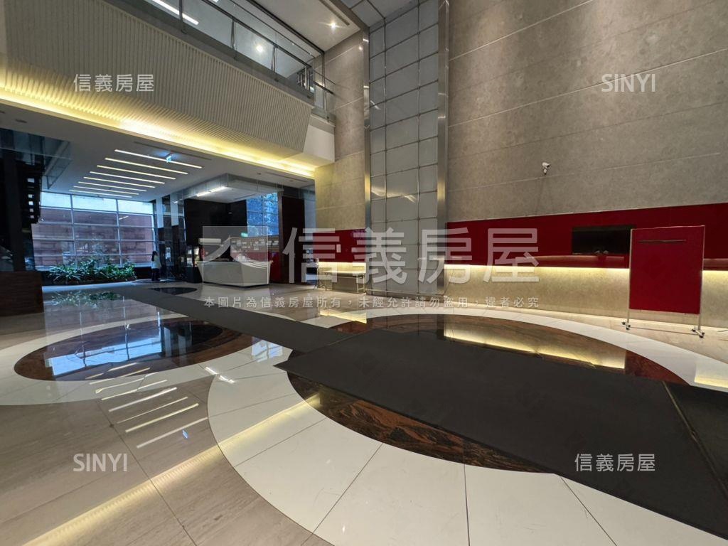 約克辦公室房屋室內格局與周邊環境