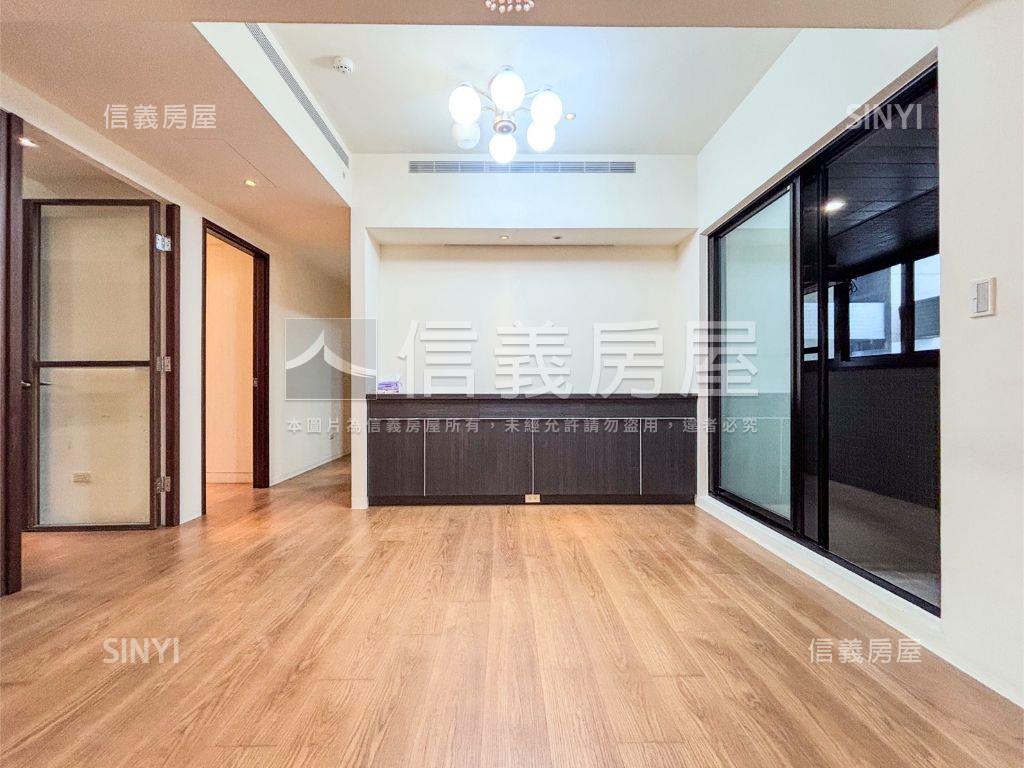 大陸工程－信義謙華豪邸房屋室內格局與周邊環境