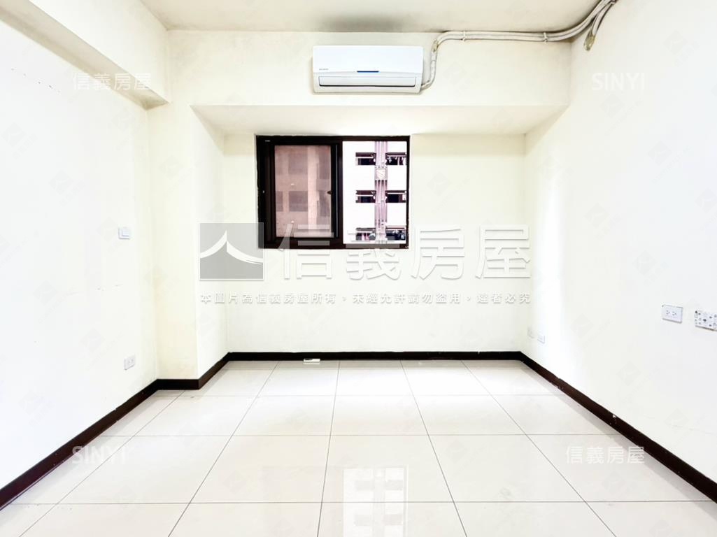 鴻築新巴黎三房帶坡平車位房屋室內格局與周邊環境