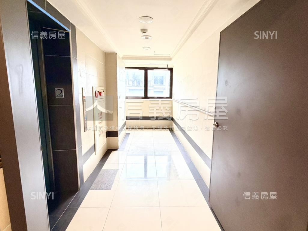 鴻築新巴黎三房帶坡平車位房屋室內格局與周邊環境