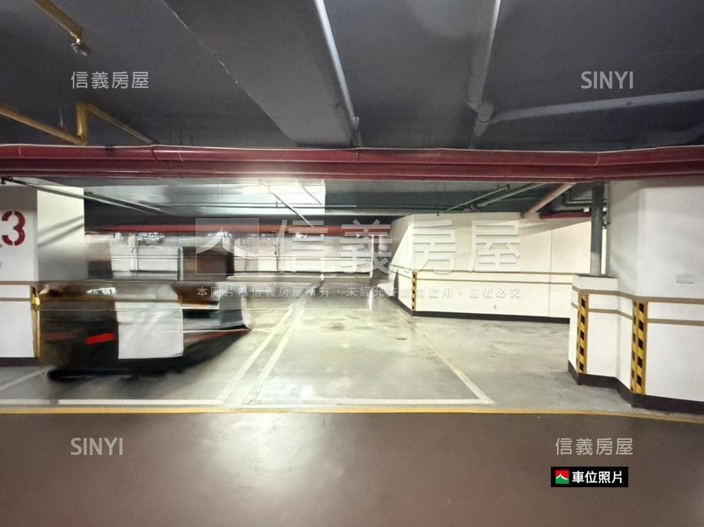 鴻築新巴黎三房帶坡平車位房屋室內格局與周邊環境