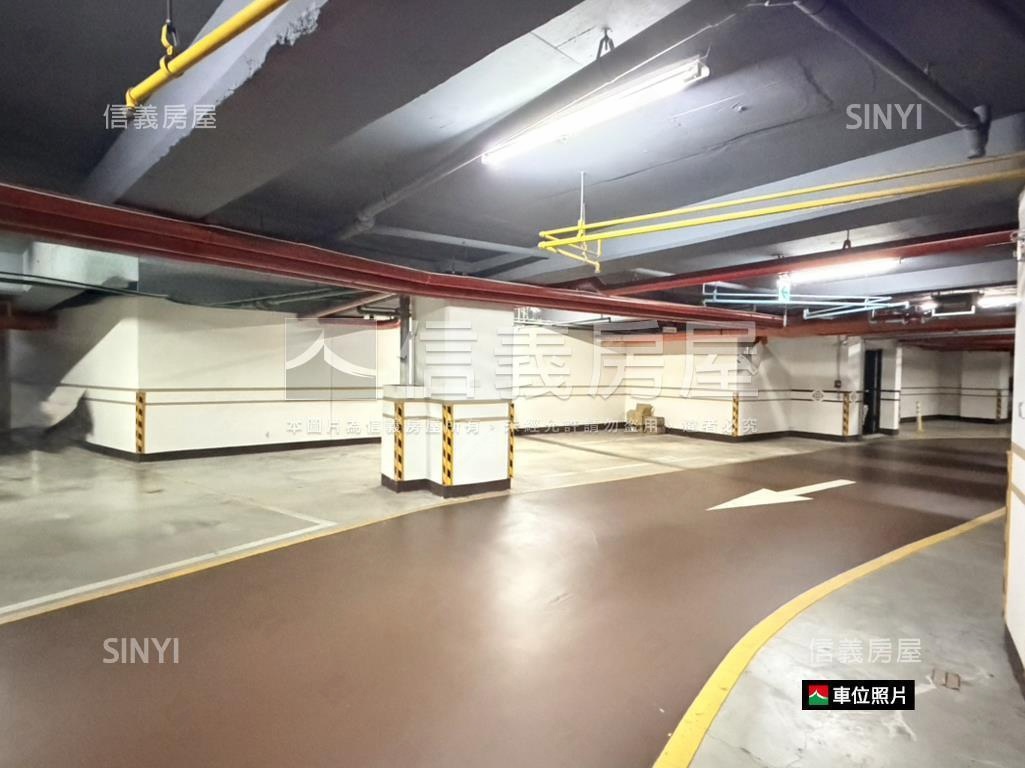 鴻築新巴黎三房帶坡平車位房屋室內格局與周邊環境