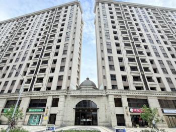 鴻築新巴黎三房帶坡平車位