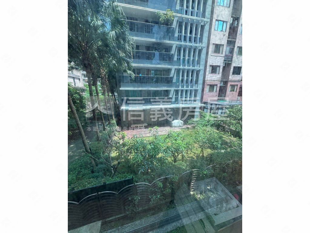 松漢雍容美式庭園１樓房屋室內格局與周邊環境