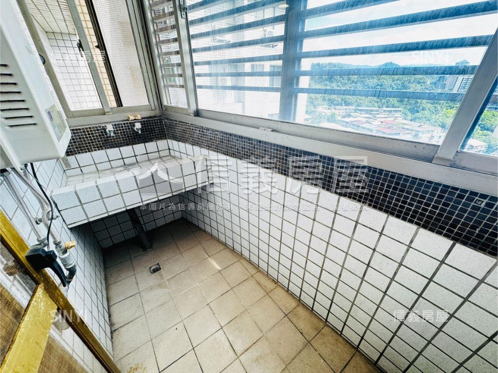專任森林兩房高樓景觀美屋房屋室內格局與周邊環境