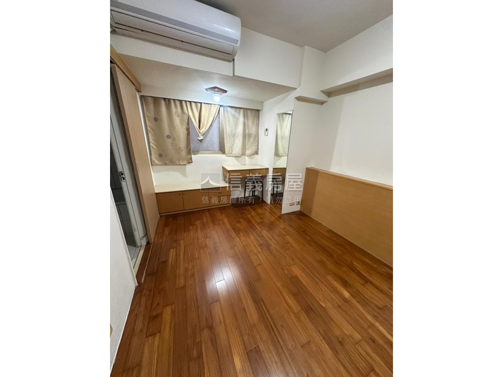 中醫寶璽三房有車位房屋室內格局與周邊環境