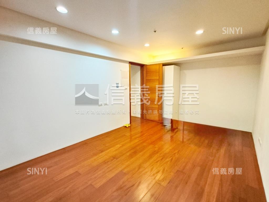 上泰廣福樓中樓四房車位房屋室內格局與周邊環境