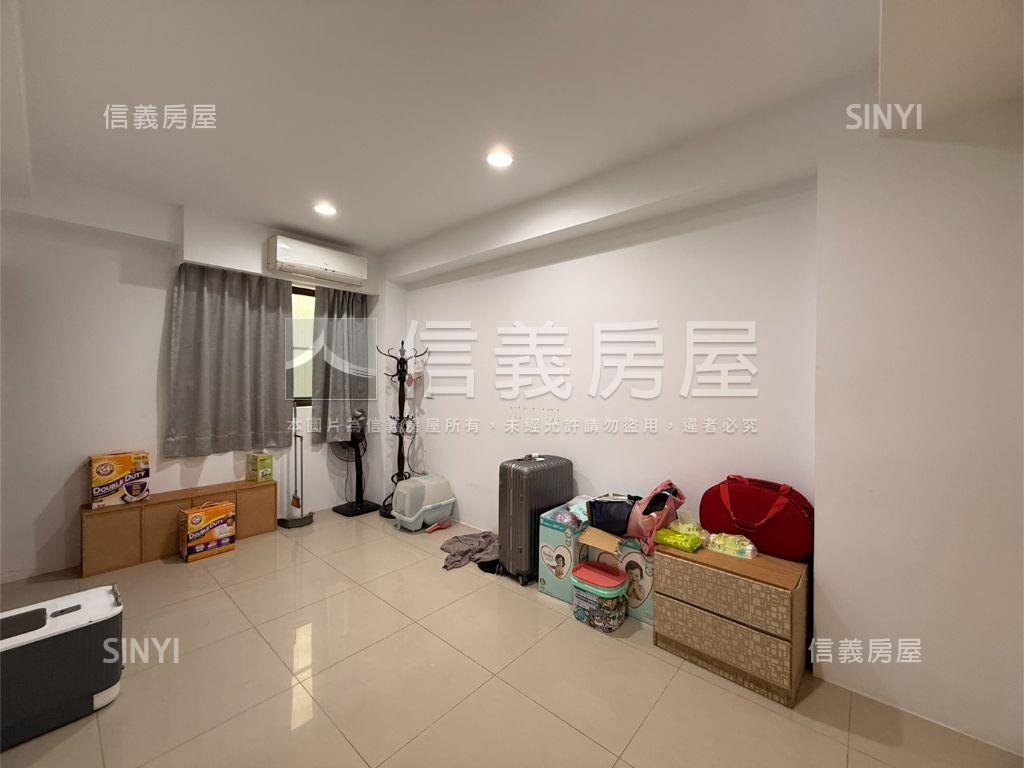 近虎林國小車庫美透天房屋室內格局與周邊環境