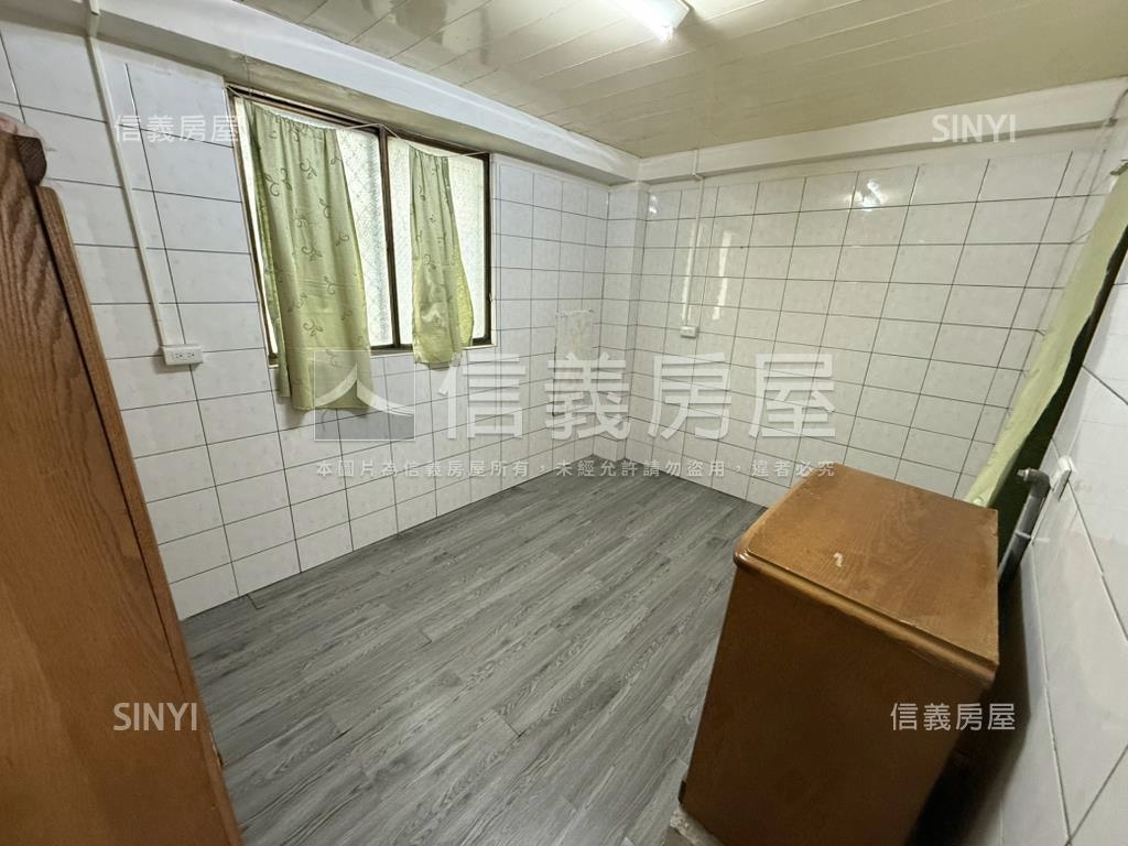 公園路收租華廈房屋室內格局與周邊環境