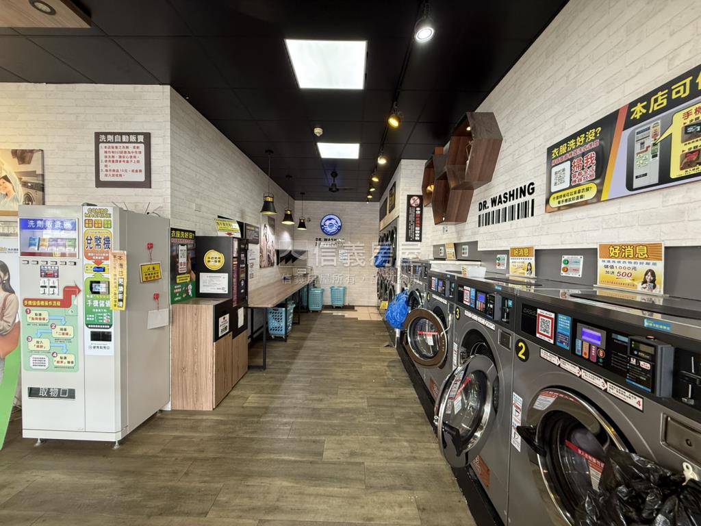 杜拜佳林路鈔集大面寬店面房屋室內格局與周邊環境