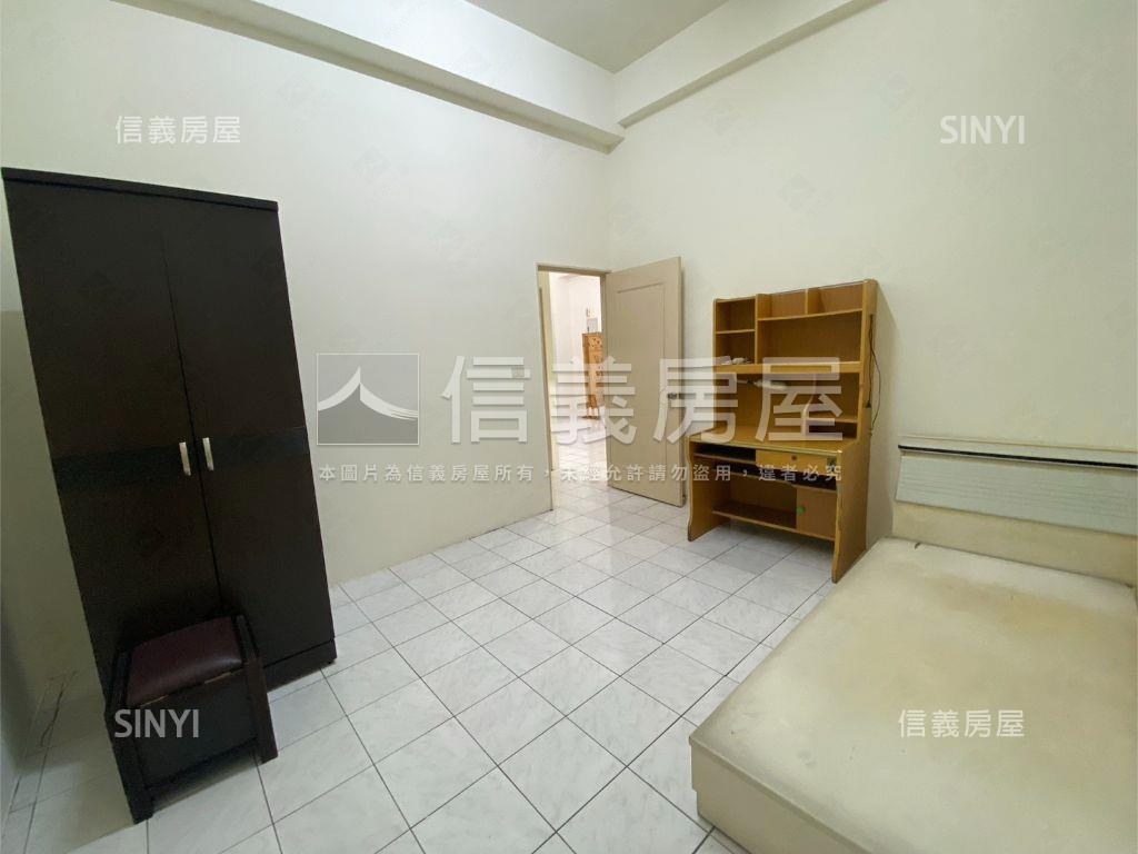 青松街三房車位美屋房屋室內格局與周邊環境