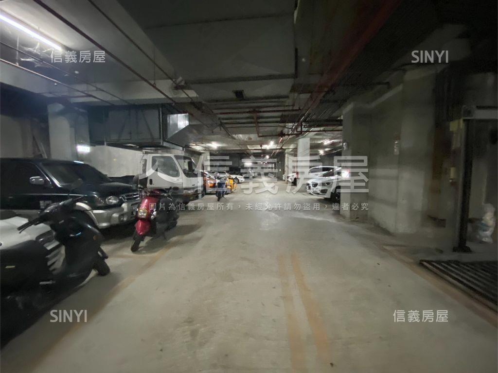 青松街三房車位美屋房屋室內格局與周邊環境