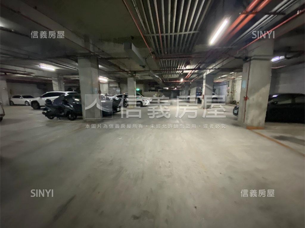 青松街三房車位美屋房屋室內格局與周邊環境