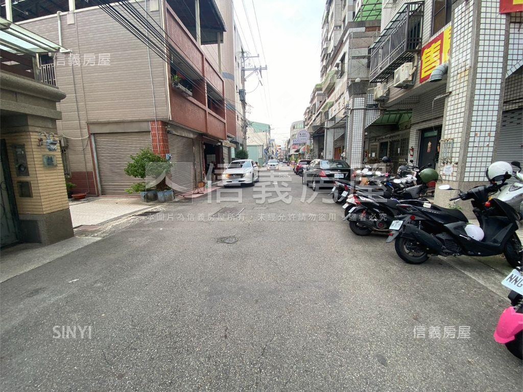青松街三房車位美屋房屋室內格局與周邊環境