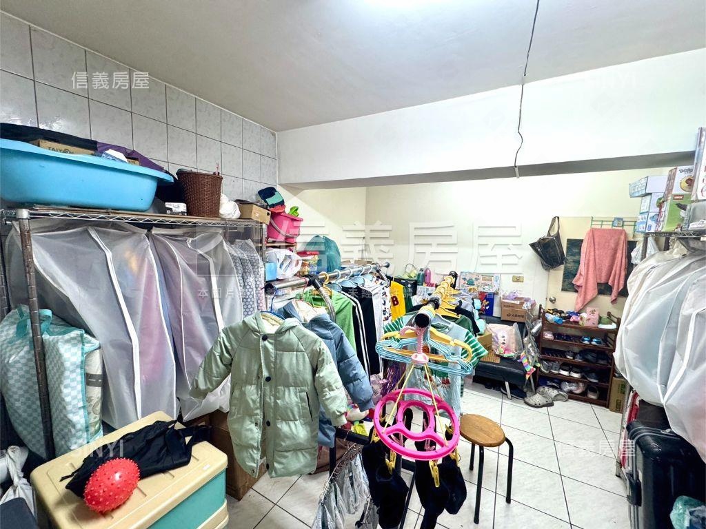 熱案大里金樓店房屋室內格局與周邊環境