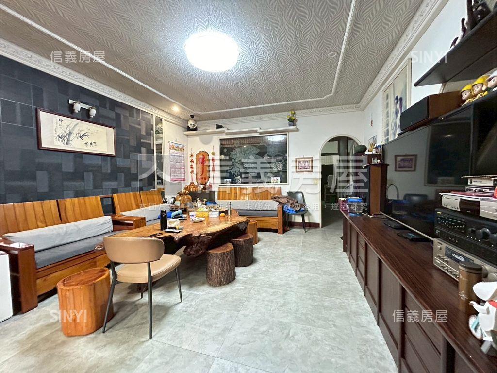 近東榮商圈臨路透天房屋室內格局與周邊環境