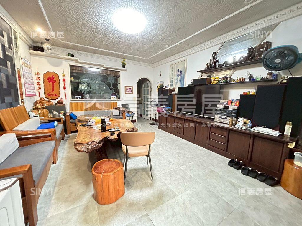 近東榮商圈臨路透天房屋室內格局與周邊環境