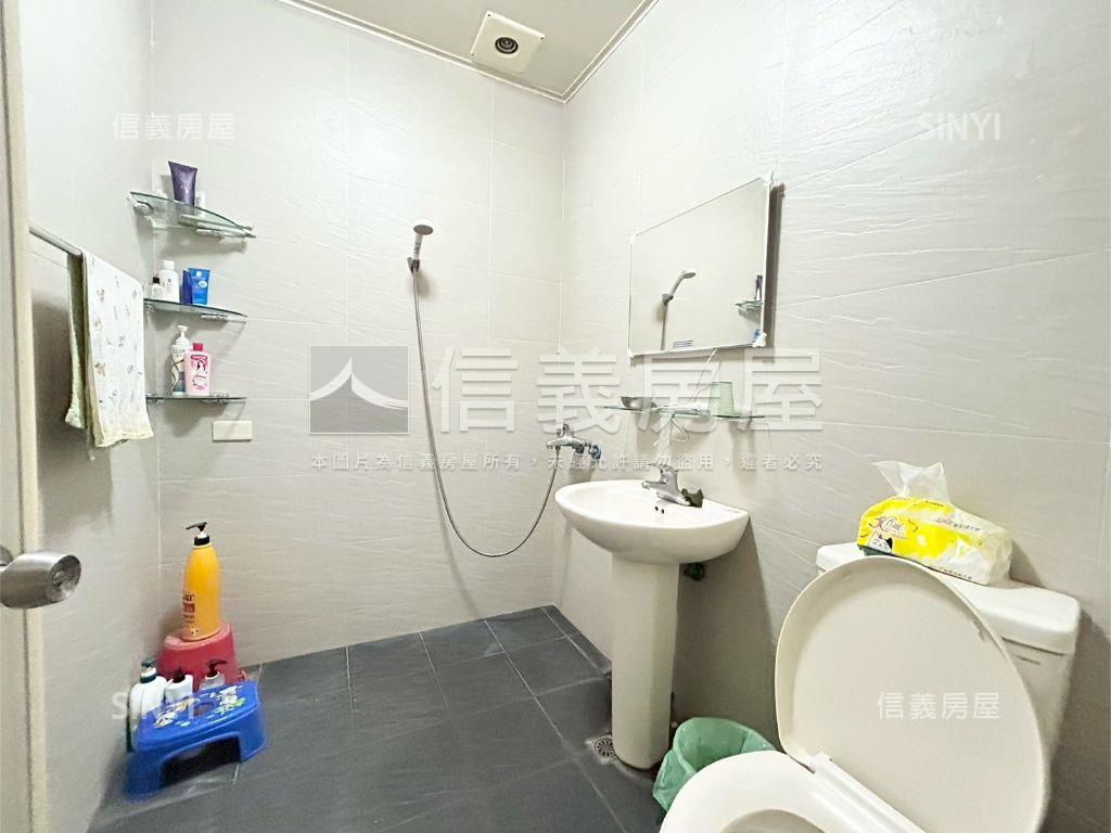 近東榮商圈臨路透天房屋室內格局與周邊環境