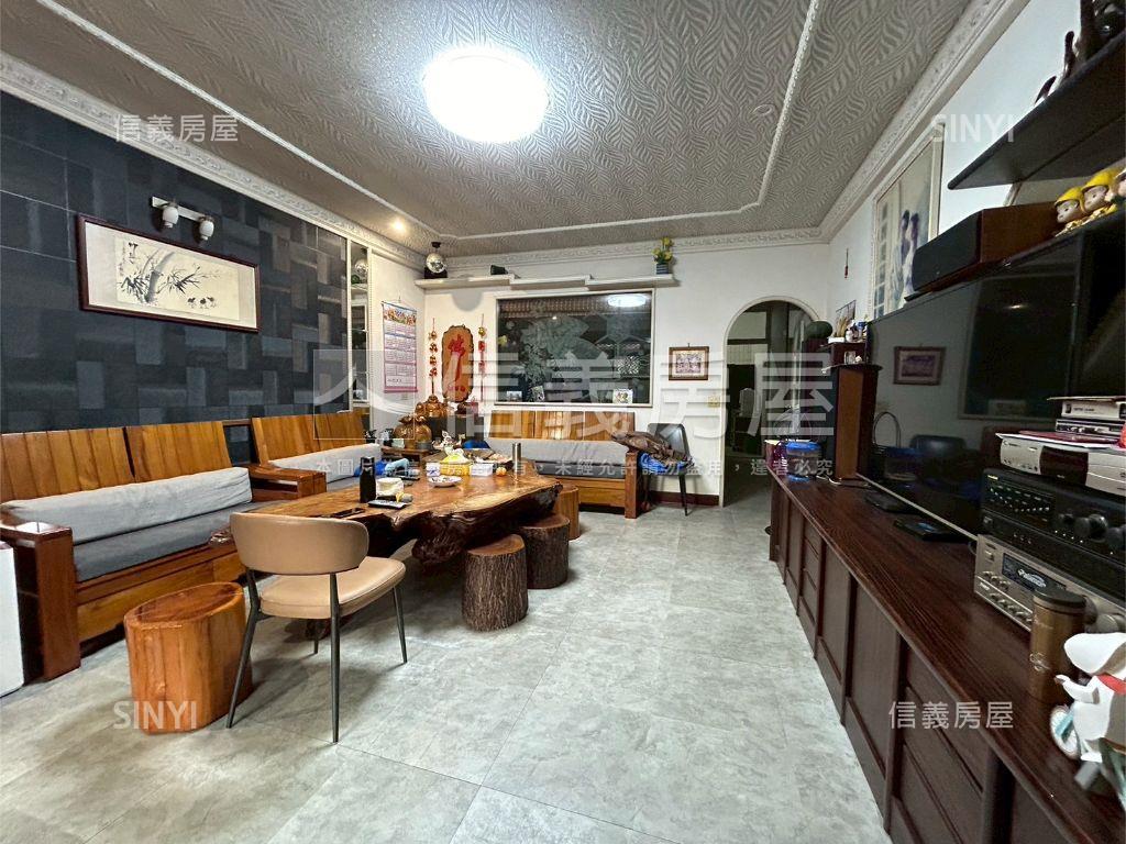 近東榮商圈臨路透天房屋室內格局與周邊環境