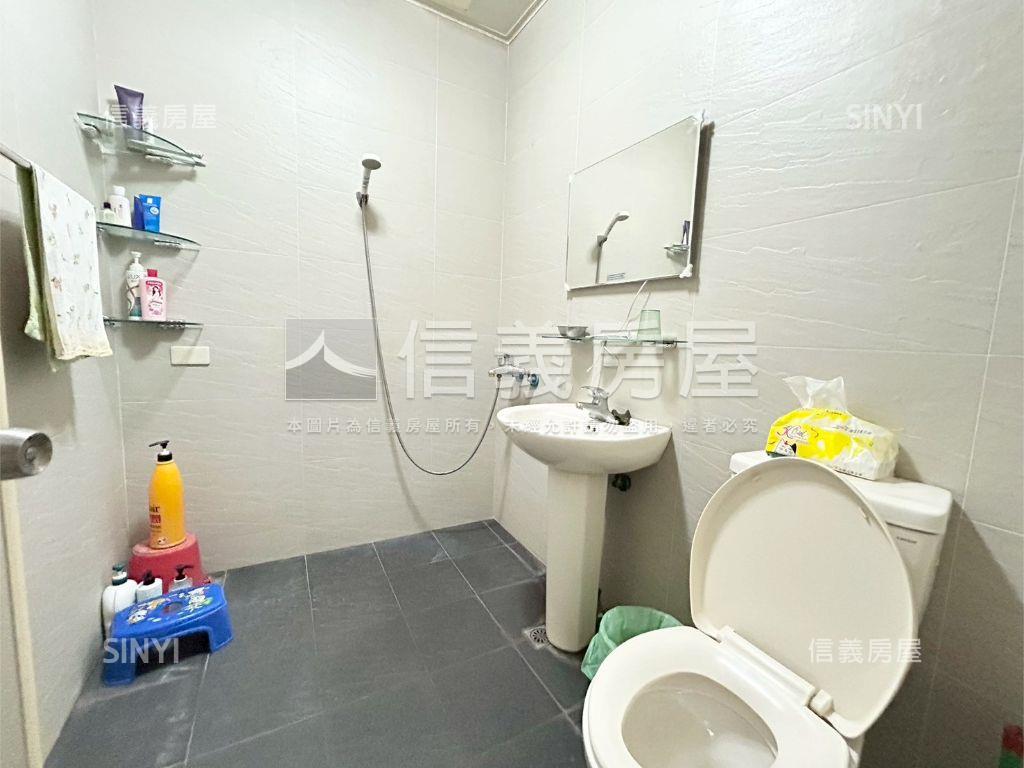 近東榮商圈臨路透天房屋室內格局與周邊環境