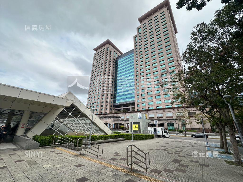 板橋文化路邊間黃金店面房屋室內格局與周邊環境