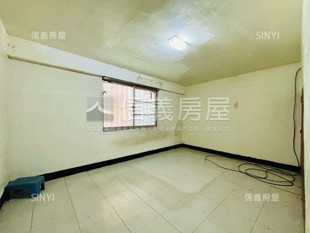 莒光市場旁復古透天房屋室內格局與周邊環境