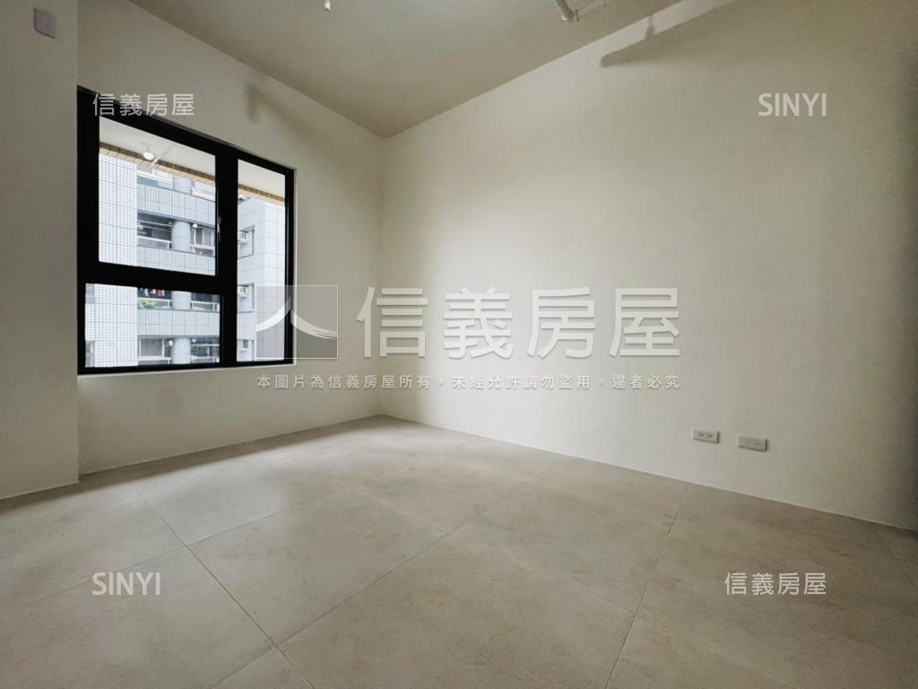 近文化中心康澤三房平車房屋室內格局與周邊環境