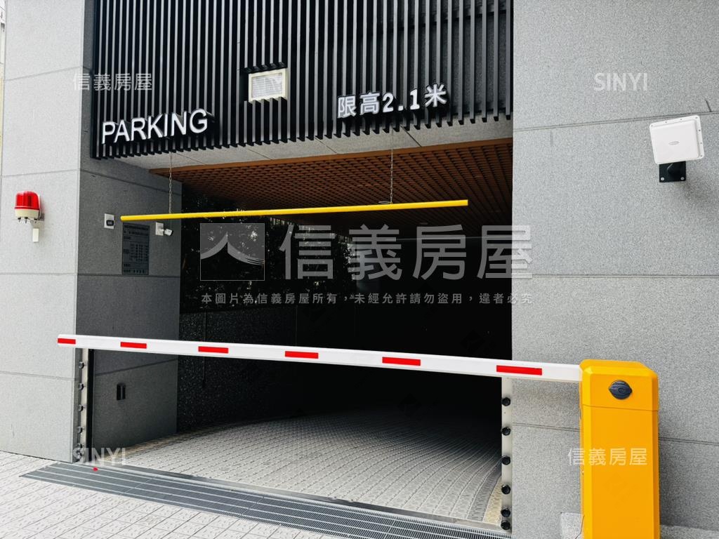 近文化中心康澤三房平車房屋室內格局與周邊環境