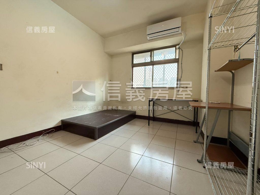 中興大學劍橋大廈四房車位房屋室內格局與周邊環境
