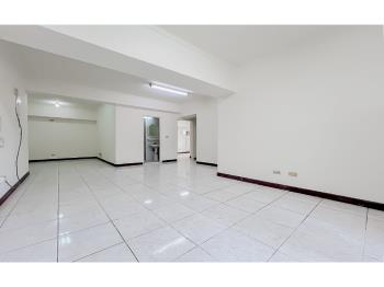 稀有！邊間採光好三房車位